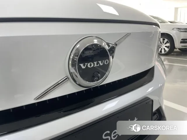 Volvo C40 Richards id 3299685 из Кореи 11