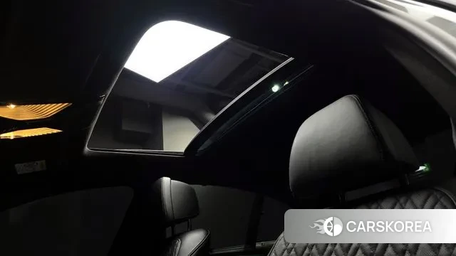 BMW 5 Series (G30) id 3439189 из Кореи 11