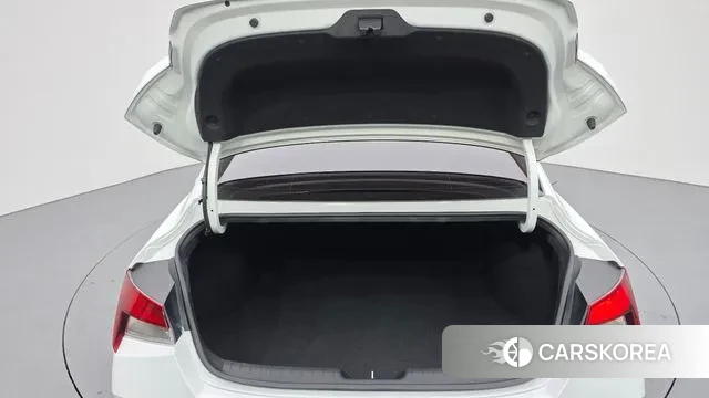 Hyundai Avante (CN7) id 3032827 из Кореи 11