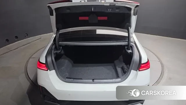 BMW 5 Series (G60) id 3011013 из Кореи 11