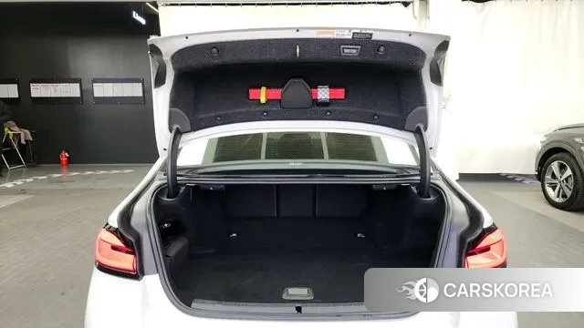 BMW 5 Series (G30) id 3597803 из Кореи 11