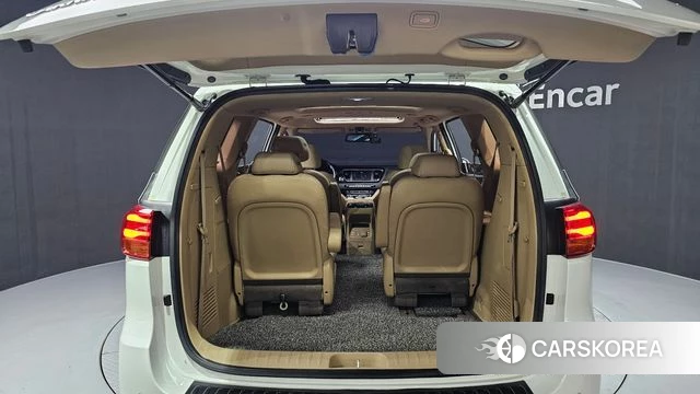 Kia The New Carnival id 4684530 из Кореи 11