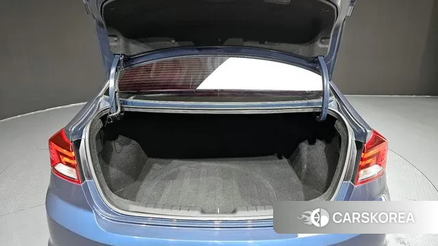 Hyundai The New Avante AD id 3647090 из Кореи 11