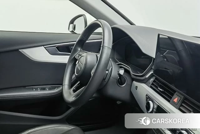 Audi A4L id 4273813 из Китая 11
