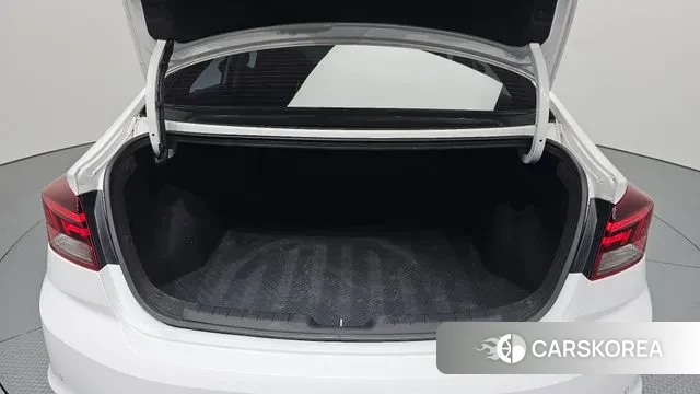 Hyundai The New Avante AD id 3258952 из Кореи 11