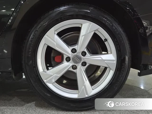 Audi A6 (C8) id 3530570 из Кореи 11