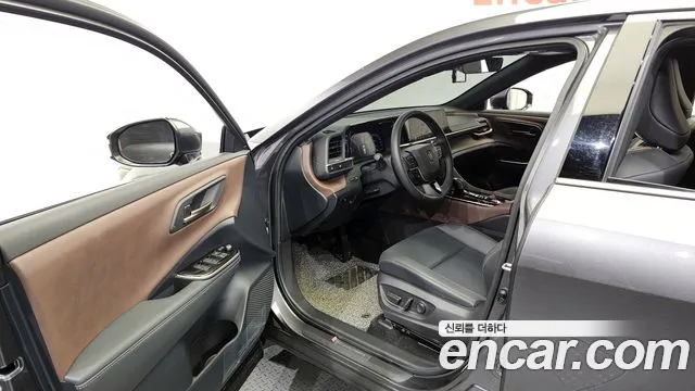 Toyota Crown Crossover id 2688387 из Кореи 11