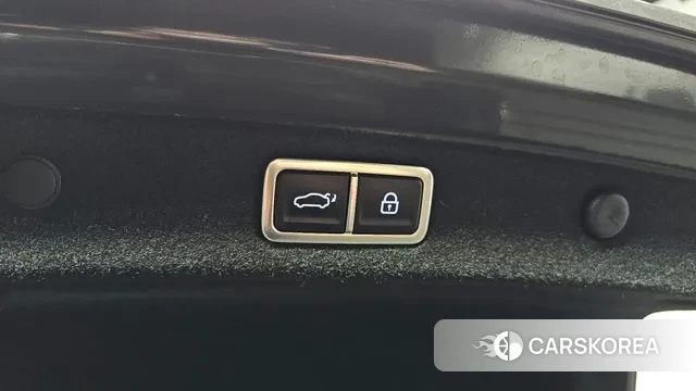 Hyundai Grandeur Hybrid (GN7) id 3080200 из Кореи 11