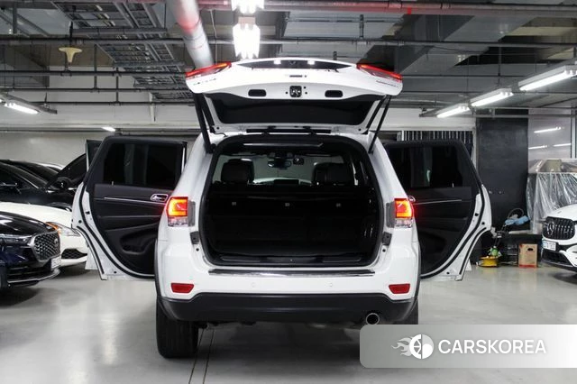 Jeep Grand Cherokee id 3955469 из Кореи 11