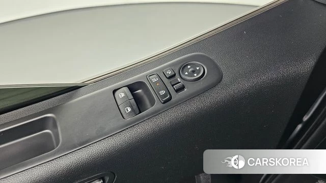 Hyundai Staria id 3940237 из Кореи 11