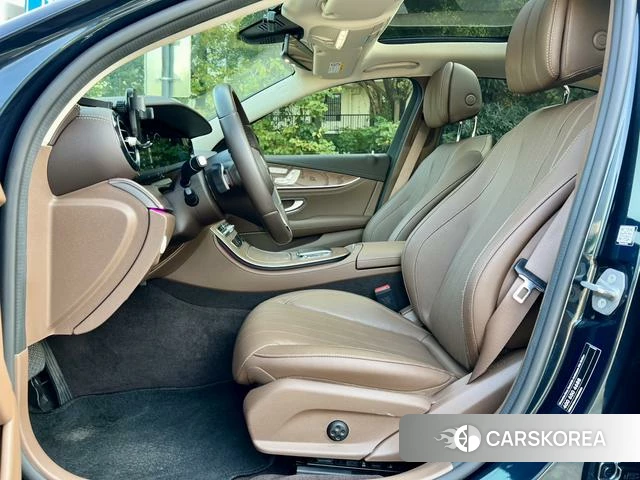 Mercedes-Benz E-class id 4265713 из Китая 11