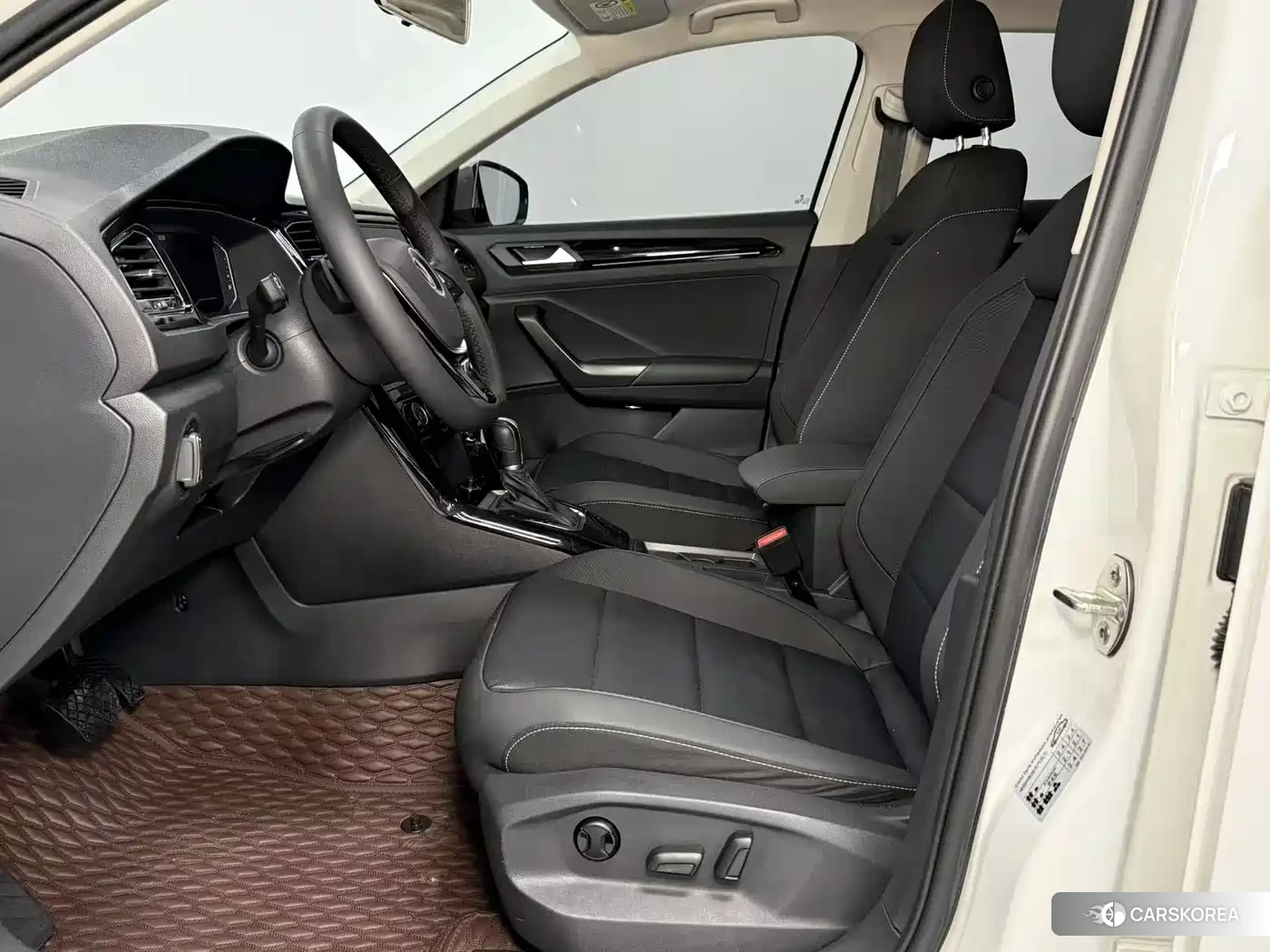 Volkswagen T-ROC exploring Songs id 4570745 из Китая 11