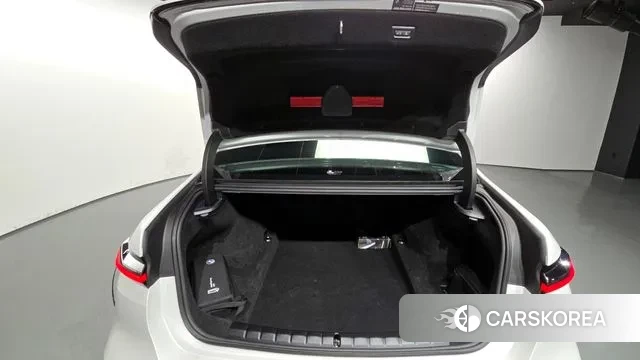 BMW 7 Series (G70) id 3523342 из Кореи 11