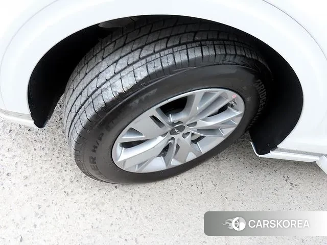 Genesis GV70 id 3388516 из Кореи 11