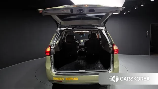 Toyota Sienna id 3156699 из Кореи 11