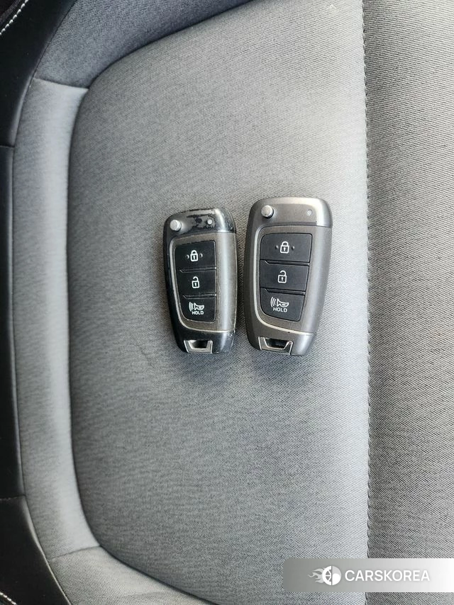 Hyundai Venue id 3819515 из Кореи 11