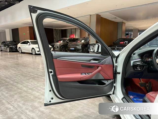 BMW 5 series id 4264039 из Китая 11