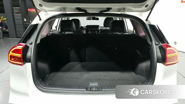 Kia Niro EV id 3872103 из Кореи 11