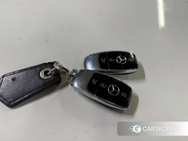 Mercedes-Benz E-Class W213 id 4872303 из Кореи 11