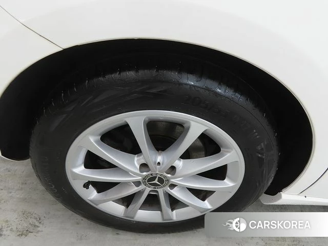 Mercedes-Benz A-Class W177 id 4384204 из Кореи 11