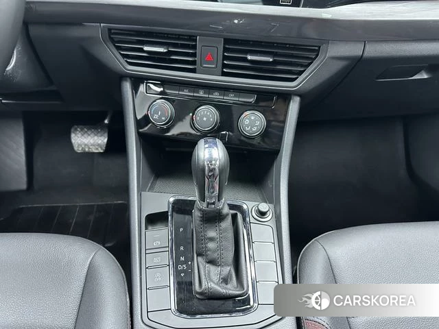 Volkswagen Bora id 4277086 из Китая 11