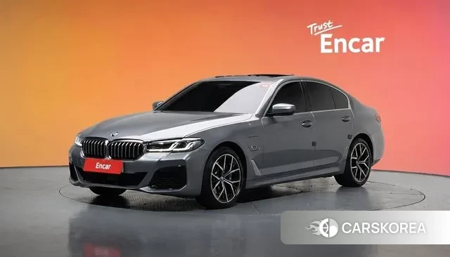 BMW 5 Series (G30) id 3432391 из Кореи 11