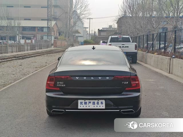 Volvo S90 id 3889836 из Китая 11