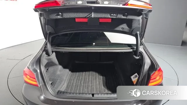 BMW 5 Series (G30) id 2966482 из Кореи 11