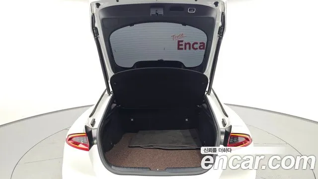 Kia Stinger id 2762040 из Кореи 11