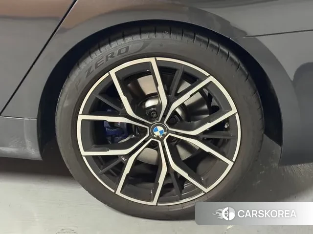 BMW 5 Series (G30) id 3472341 из Кореи 11