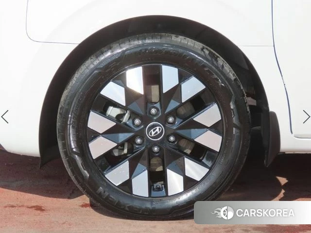 Hyundai Staria id 4262672 из Кореи 11