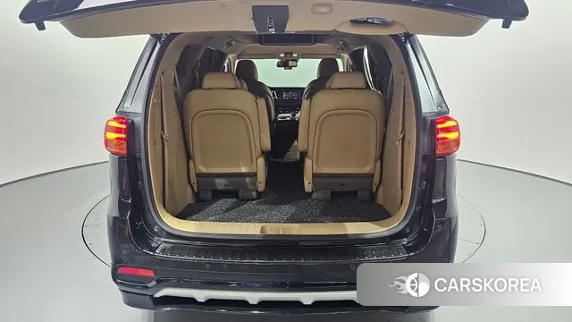 Kia The New Carnival id 3209876 из Кореи 11