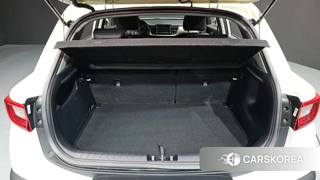 Kia Stonic id 3515315 из Кореи 11