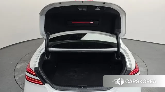 Genesis The New G70 id 3600808 из Кореи 11