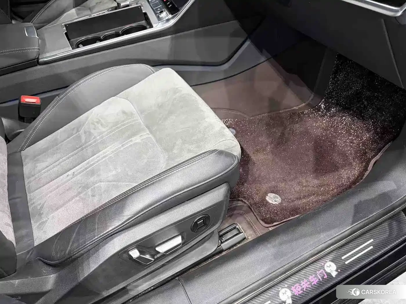 Audi A6L id 4654485 из Китая 11