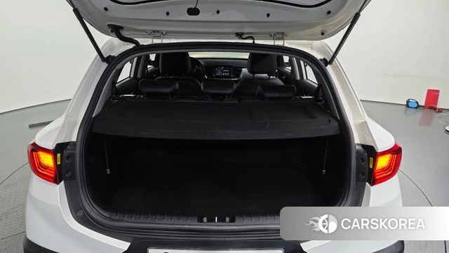 Kia Stonic id 3899823 из Кореи 11