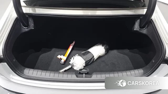 Hyundai Grandeur Hybrid (GN7) id 3432103 из Кореи 11