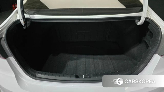 Hyundai Avante AD id 4188668 из Кореи 11