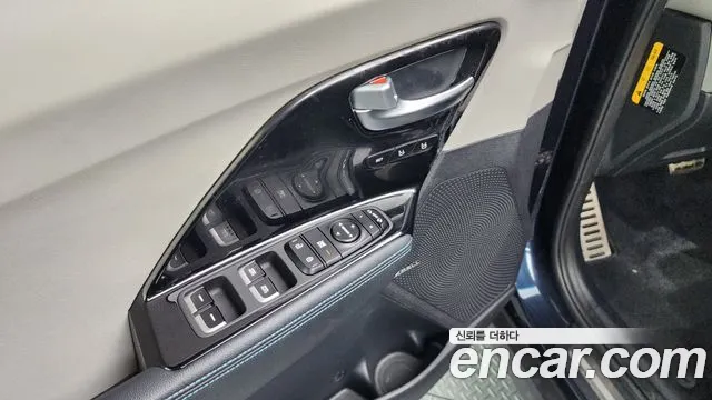 Kia Niro EV id 2713153 из Кореи 11