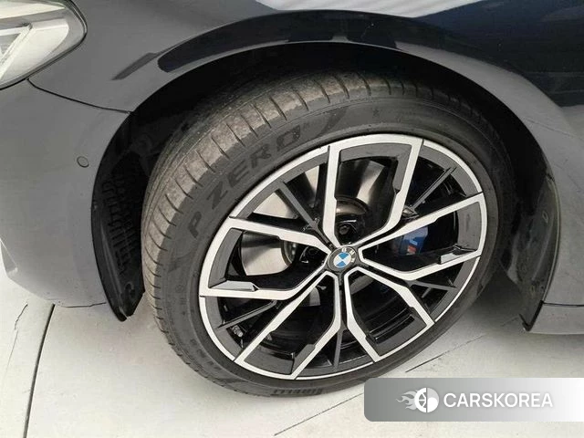 BMW 5 Series (G30) id 3833597 из Кореи 11