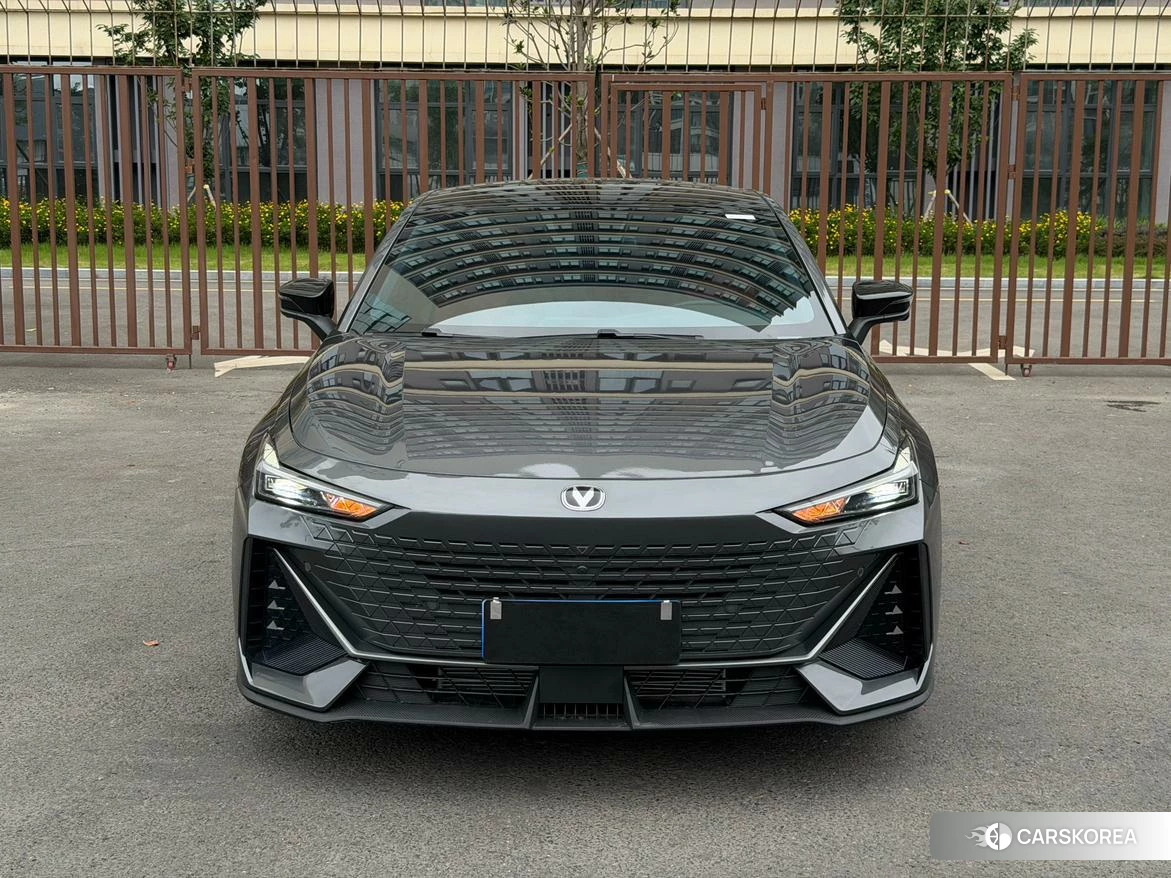 Chang'an UNI-V id 4479740 из Китая 11