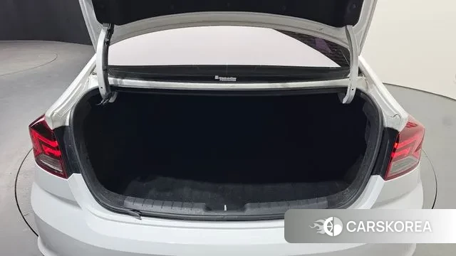 Hyundai The New Avante AD id 3562880 из Кореи 11