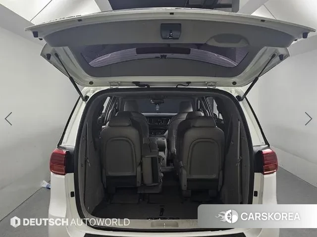 Kia The New Carnival id 3703532 из Кореи 11