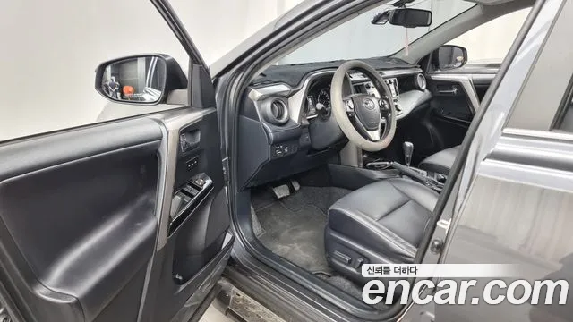 Toyota RAV4 id 2785469 из Кореи 11