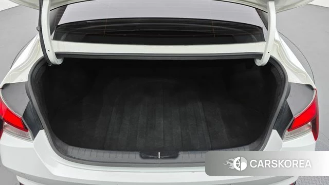 Hyundai Avante Hybrid (CN7) id 4562316 из Кореи 11