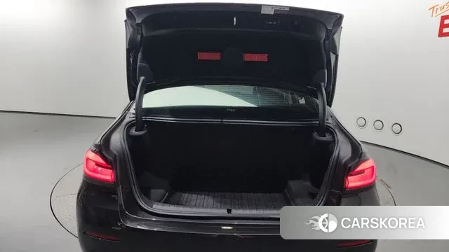 BMW 5 Series (G30) id 3059746 из Кореи 11