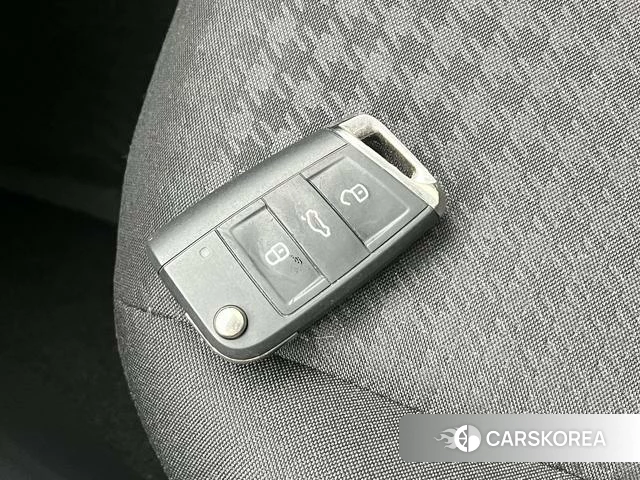 Volkswagen Bora id 4276561 из Китая 11