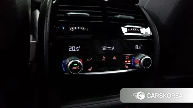 BMW 5 Series (G30) id 3411526 из Кореи 11