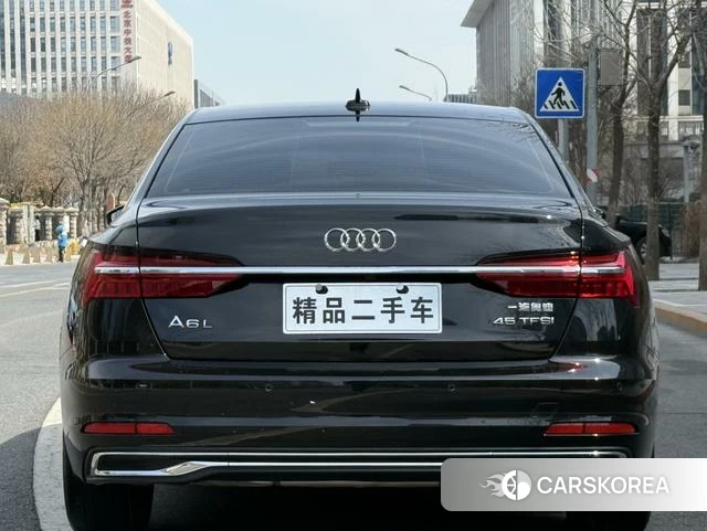 Audi A6L id 4259364 из Китая 11