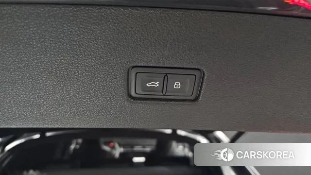 Audi Q8 (4M) id 3428026 из Кореи 11